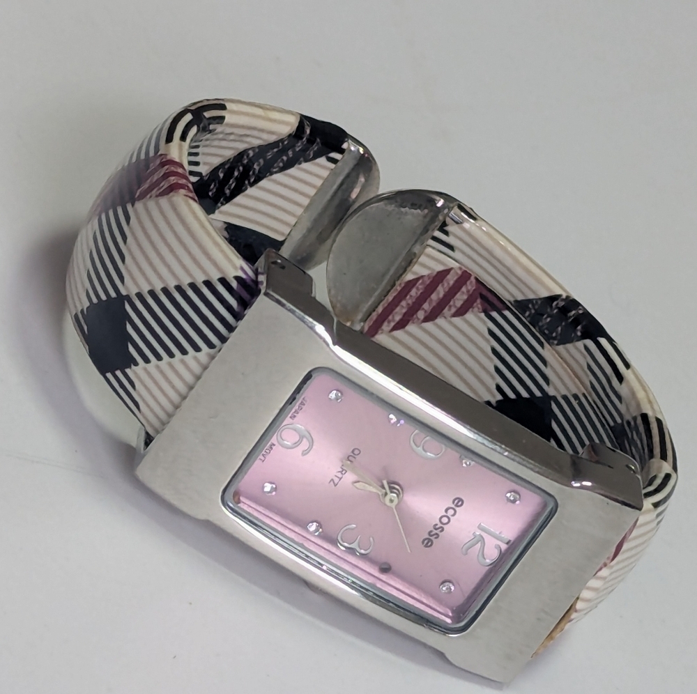 🔹(3for$20)🔹Unique Ecosse Bracelet Watch - Picture 2 of 10